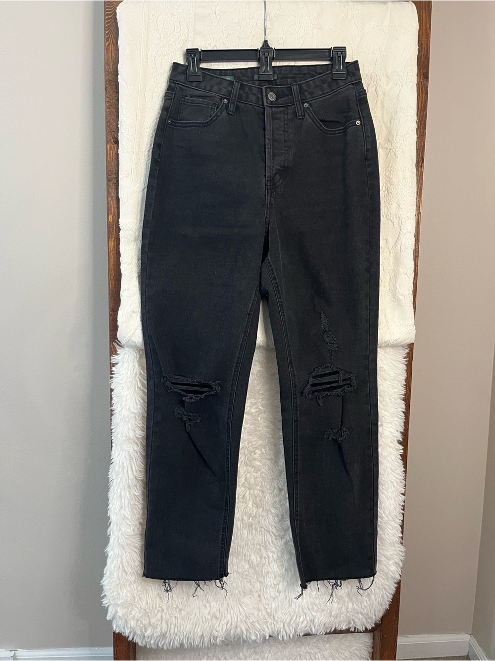 Wild Fable Distressed High-Rise Straight Leg Jeans - Black - Size 6